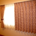 curtain_2